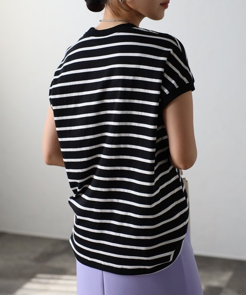 Fizz（フィズ）の「プチハイネックフレンチスリーブTシャツ（Tシャツ/カットソー・レディース・ブラック/ブラック×ホワイト/グレイッシュベージュ/アイボリー/ホワイト×ネイビー/モカ/ブルー/ホワイト/ライトカーキ・M）」の12枚目の写真