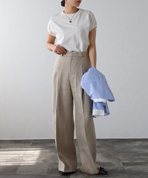 Fizz（フィズ）の「プチハイネックフレンチスリーブTシャツ（Tシャツ/カットソー・レディース・ブラック/ブラック×ホワイト/グレイッシュベージュ/アイボリー/ホワイト×ネイビー/モカ/ブルー/ホワイト/ライトカーキ・M）」の19枚目の写真