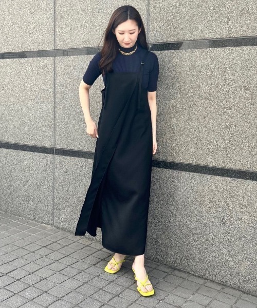 allureville（アルアバイル）の「トリアセオックスラップサロペット