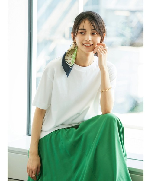 AMERICAN HOLIC(アメリカンホリック)の「SET スカーフ+カットプルオーバー(Tシャツ/カットソー・レディース・オフホワイト/チャコールグレー/アイボリー・M/L)」の5枚目の写真