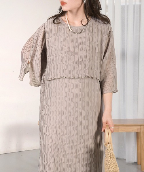 Bab(バブ)の「【オケージョン対応】ウェーブプリーツレイヤードライクワンピース(ワンピース・レディース・ブラック/ホワイト系その他/ライトグレー・M)」の14枚目の写真