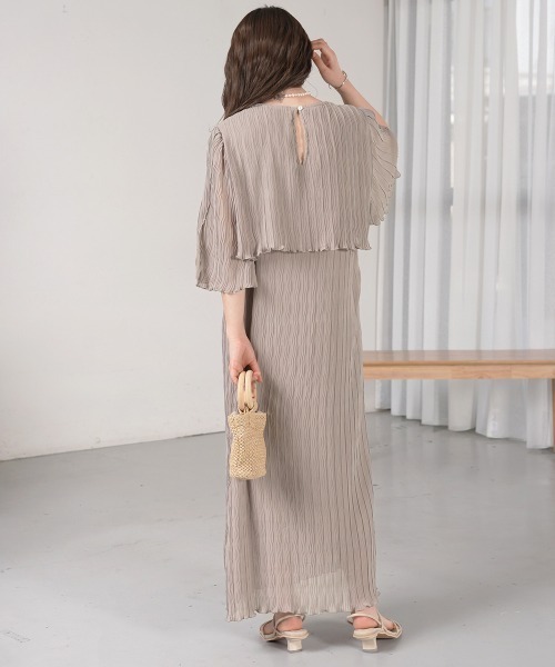 Bab(バブ)の「【オケージョン対応】ウェーブプリーツレイヤードライクワンピース(ワンピース・レディース・ブラック/ホワイト系その他/ライトグレー・M)」の18枚目の写真