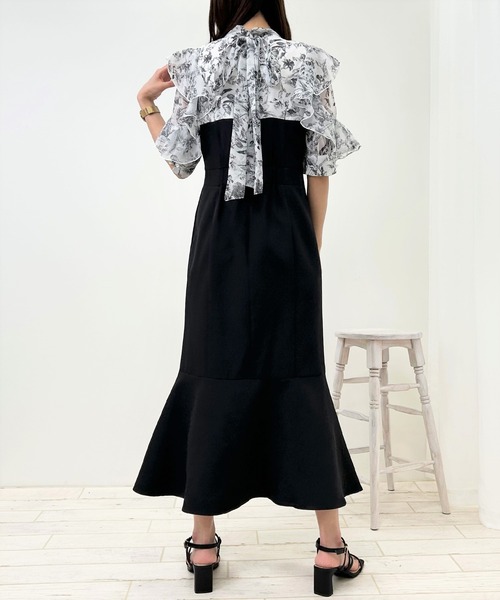 INGNI(イング)の「2WAYシアー花柄ドッキング/ワンピース(ワンピース・レディース・ホワイト×ネイビー/ホワイト×ブラック・M)」の9枚目の写真