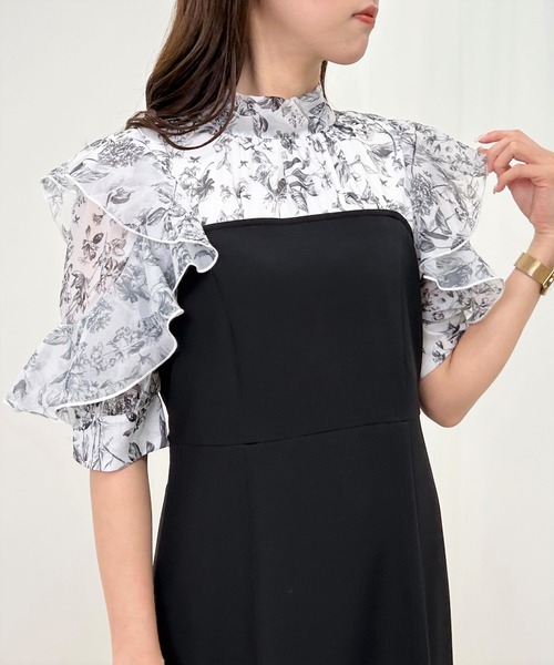 INGNI(イング)の「2WAYシアー花柄ドッキング/ワンピース(ワンピース・レディース・ホワイト×ネイビー/ホワイト×ブラック・M)」の3枚目の写真