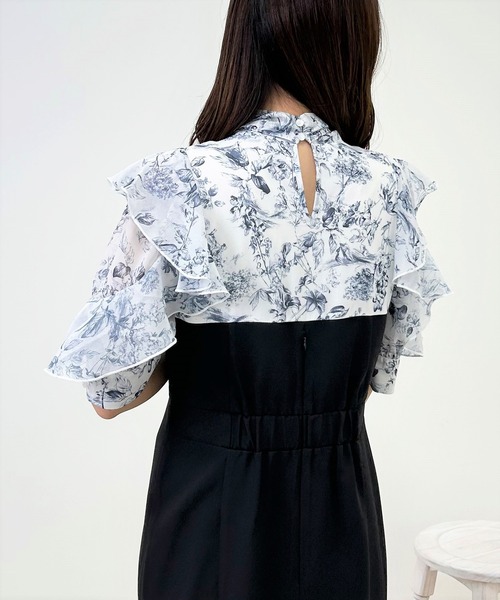 INGNI(イング)の「2WAYシアー花柄ドッキング/ワンピース(ワンピース・レディース・ホワイト×ネイビー/ホワイト×ブラック・M)」の7枚目の写真