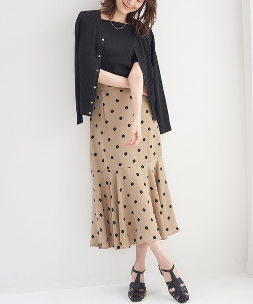 ROPE' PICNIC(ロペピクニック)の「スクエアネックリブニットプルオーバー/UVカット・洗える(ニット/セーター・レディース・ブラック/キナリ/ホワイト系その他5/ブルー/ピンク系その他2・38)」の6枚目の写真