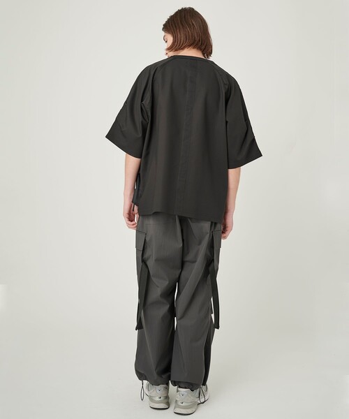 UNITED TOKYO（ユナイテッドトウキョウ）の「OLMETEX カーゴポケットTEE（Tシャツ/カットソー・メンズ・ブラック/ダークグリーン・1/2）」の3枚目の写真