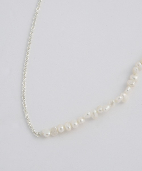 NANO universe(ナノユニバース)の「バロックパール×チェーンネックレス(ネックレス・レディース・シルバー・FREE)」の3枚目の写真