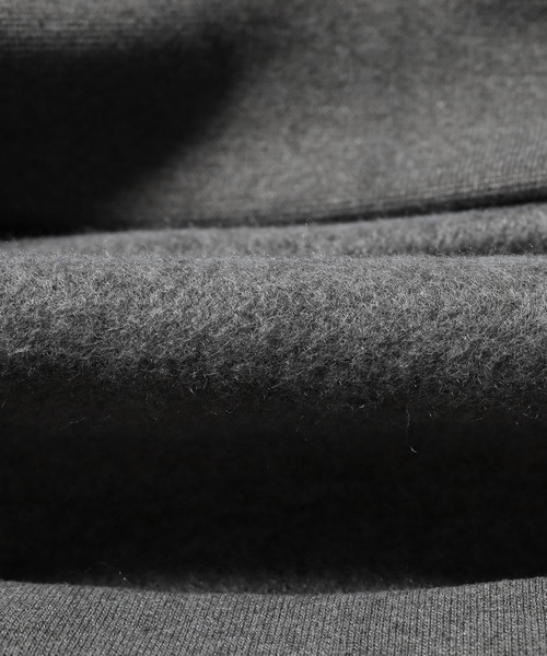 Carhartt（カーハート）の「Carhartt/カーハート Men's Crewneck Pocket Sweatshirt スウェット（スウェット・メンズ・ダークグレー・S/M/L）」の4枚目の写真