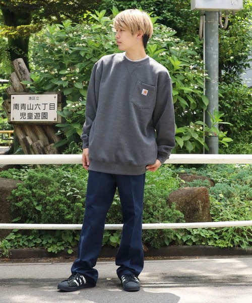 Carhartt（カーハート）の「Carhartt/カーハート Men's Crewneck Pocket Sweatshirt スウェット（スウェット・メンズ・ダークグレー・S/M/L）」の8枚目の写真