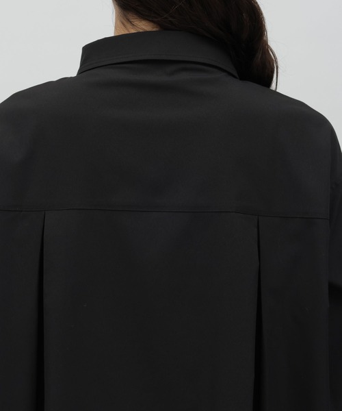 LAKOLE（ラコレ）の「マエビラキシャツワンピース / 972311（シャツワンピース・レディース・ブラック/オフホワイト/グレイッシュベージュ・SMALL/MEDIUM）」の22枚目の写真