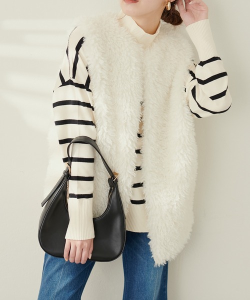 natural couture(ナチュラルクチュール)の「プードルフェイクファーロングベスト(ベスト・レディース・アイボリー/モカ・FREE)」の2枚目の写真