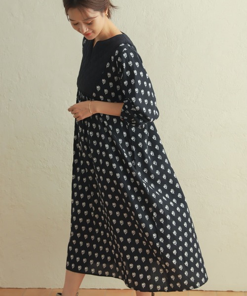 URBAN RESEARCH DOORS(アーバンリサーチドアーズ)の「インドコットンプリントワンピース(ワンピース・レディース・ブラック系その他/ベージュ系その他・MEDIUM)」の17枚目の写真