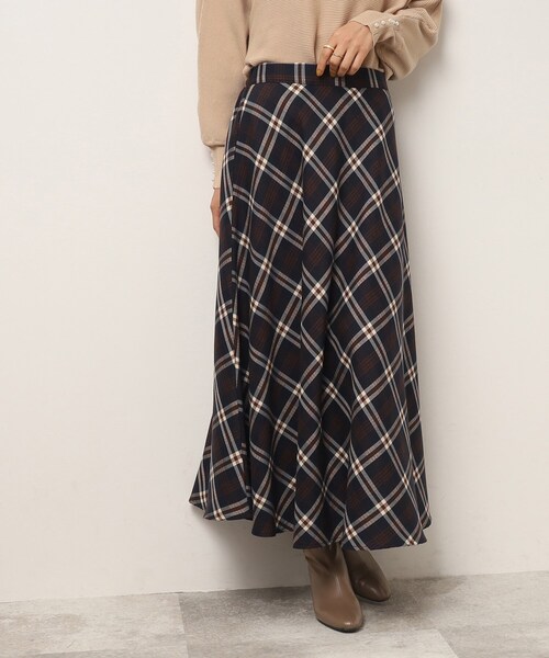 DRESKIP（ドレスキップ）の「◇バイヤスチェックフレアースカート（スカート）」 - WEAR ドレスキップ DRESKIP プリーツスカート ロング 花柄 M 黒 ブラック 白 ホワイト MS RY レディース