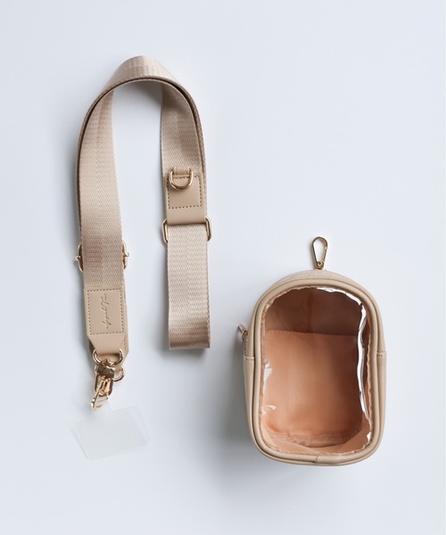 LAC-VERT（ラック・ヴェール）の「【推し活】取り外し可能クリアショルダーぬいぐるみポーチ/スマホストラップ（スマホグッズ・レディース・パープル/ダークグレー/ピンク/ベージュ/グリーン/ブルー/イエロー・FREE）」の3枚目の写真