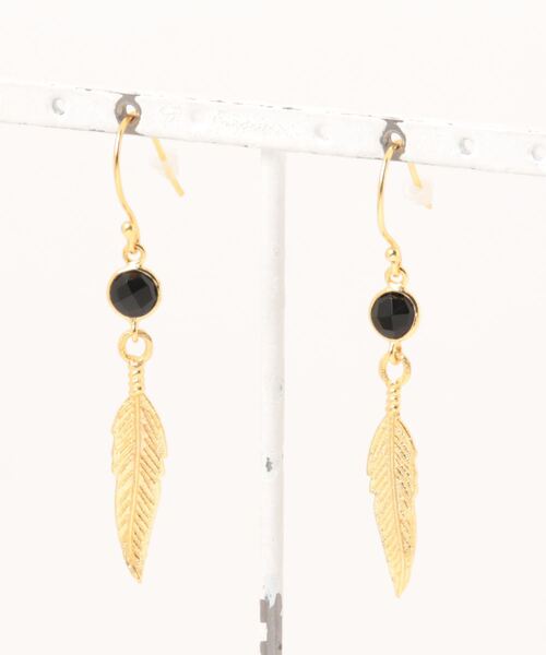 チャイハネ(チャイハネ)の「【チャイハネ】フェザーストーンピアス(ピアス(両耳用)・レディース・ゴールド/シルバー・FREE)」の2枚目の写真