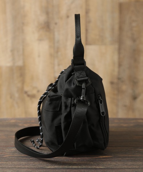 GERRY（ジェリー）の「【GERRY/ジェリー】巾着ショルダーバッグ（ボディバッグ/ウエストポーチ・メンズ・ブラック/ダークグリーン/ベージュ/ネイビー/チャコール・FREE）」の12枚目の写真