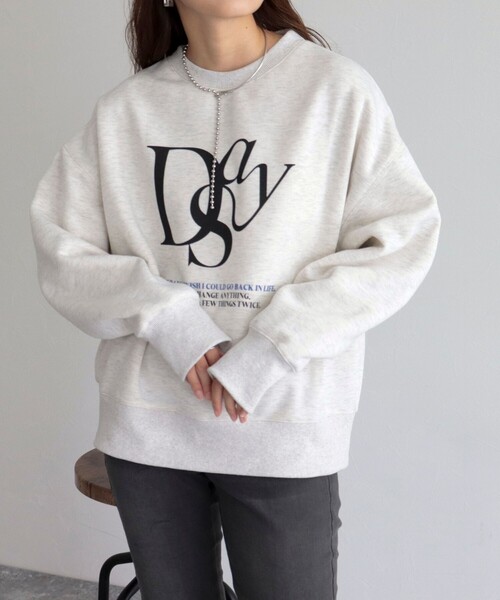fredy emue（フレディエミュ）の「グラフィック裏起毛スウェット（スウェット・レディース・チャコールグレー/ライトグレー/オフホワイト・38）」の6枚目の写真