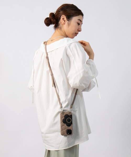 【MARY QUANT】キルトレザースリングケース iPhone 15 / iPhone 14 / iPhone 13 兼用スマホショルダーケース(スマホケース/カバー)|MARY QUANT(マリークヮント) 【MARY QUANT】キルトレザースリングケース iPhone 15 / iPhone 14 / iPhone 13 兼用スマホショルダーケース(スマホケース/カバー)|MARY QUANT(マリークヮント)
