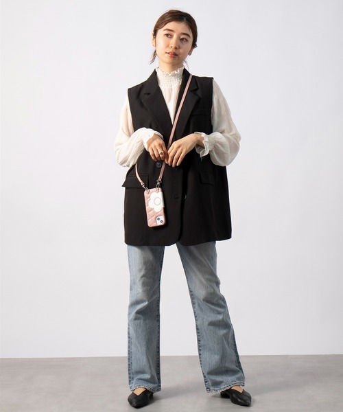 【MARY QUANT】キルトレザースリングケース iPhone 15 / iPhone 14 / iPhone 13 兼用スマホショルダーケース(スマホケース/カバー)|MARY QUANT(マリークヮント) 【MARY QUANT】キルトレザースリングケース iPhone 15 / iPhone 14 / iPhone 13 兼用スマホショルダーケース(スマホケース/カバー)|MARY QUANT(マリークヮント)