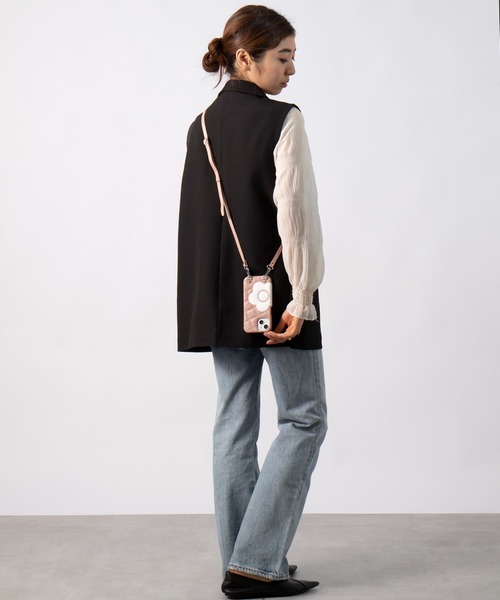 【MARY QUANT】キルトレザースリングケース iPhone 15 / iPhone 14 / iPhone 13 兼用スマホショルダーケース(スマホケース/カバー)|MARY QUANT(マリークヮント) 【MARY QUANT】キルトレザースリングケース iPhone 15 / iPhone 14 / iPhone 13 兼用スマホショルダーケース(スマホケース/カバー)|MARY QUANT(マリークヮント)