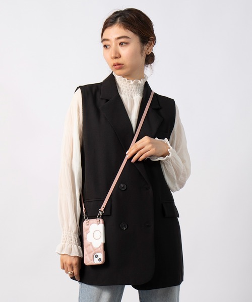 【MARY QUANT】キルトレザースリングケース iPhone 15 / iPhone 14 / iPhone 13 兼用スマホショルダーケース(スマホケース/カバー)|MARY QUANT(マリークヮント) 【MARY QUANT】キルトレザースリングケース iPhone 15 / iPhone 14 / iPhone 13 兼用スマホショルダーケース(スマホケース/カバー)|MARY QUANT(マリークヮント)