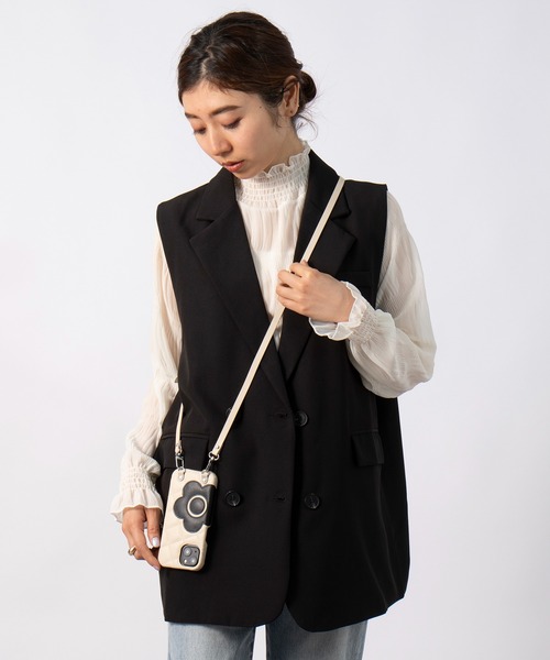 【MARY QUANT】キルトレザースリングケース iPhone 15 / iPhone 14 / iPhone 13 兼用スマホショルダーケース(スマホケース/カバー)|MARY QUANT(マリークヮント) 【MARY QUANT】キルトレザースリングケース iPhone 15 / iPhone 14 / iPhone 13 兼用スマホショルダーケース(スマホケース/カバー)|MARY QUANT(マリークヮント)