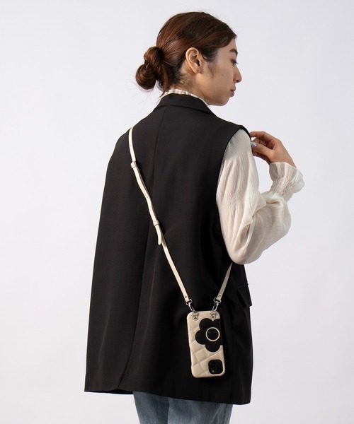 【MARY QUANT】キルトレザースリングケース iPhone 15 / iPhone 14 / iPhone 13 兼用スマホショルダーケース(スマホケース/カバー)|MARY QUANT(マリークヮント) 【MARY QUANT】キルトレザースリングケース iPhone 15 / iPhone 14 / iPhone 13 兼用スマホショルダーケース(スマホケース/カバー)|MARY QUANT(マリークヮント)