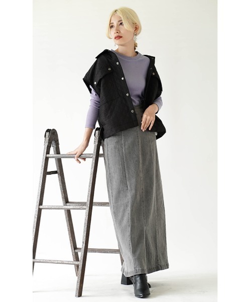 e-zakkamania stores（イーザッカマニアストアーズ）の「【素肌に触れても心地よい】しっとりなめらか 起毛リブカットソー［クルーネック］（Tシャツ/カットソー・レディース・グレイッシュベージュ/マスタード/ブラック/ラベンダー/ブルーグリーン/オフホワイト/スモークピンク・M）」の16枚目の写真