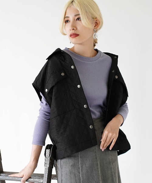 e-zakkamania stores（イーザッカマニアストアーズ）の「【素肌に触れても心地よい】しっとりなめらか 起毛リブカットソー［クルーネック］（Tシャツ/カットソー・レディース・グレイッシュベージュ/マスタード/ブラック/ラベンダー/ブルーグリーン/オフホワイト/スモークピンク・M）」の17枚目の写真