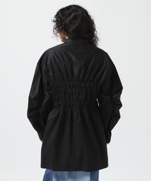 AULA(アウラ)の「AULA/アウラ/Smocking Overshirt(シャツ/ブラウス・レディース・ブラック/ホワイト・F)」の5枚目の写真
