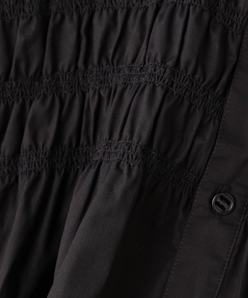 AULA(アウラ)の「AULA/アウラ/Smocking Overshirt(シャツ/ブラウス・レディース・ブラック/ホワイト・F)」の14枚目の写真