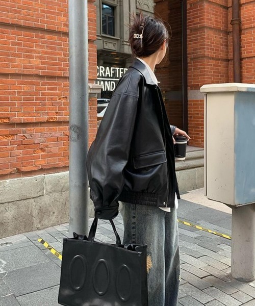 MAISON DE THERESE（メゾン ド テレーズ）の「ビッグシルエットフェイクレザー ライダースPUブルゾン/ジャケット【男女兼用】（ライダースジャケット・レディース・ブラウン/ブラック・FREE）」の9枚目の写真