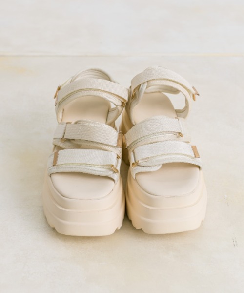 OLIVE des OLIVE（オリーブデオリーブ）の「ボリュームソールスポーツサンダル　1041130060（サンダル・レディース・ブラック/アイボリー・LARGE/MEDIUM/SMALL/X-LARGE）」の5枚目の写真