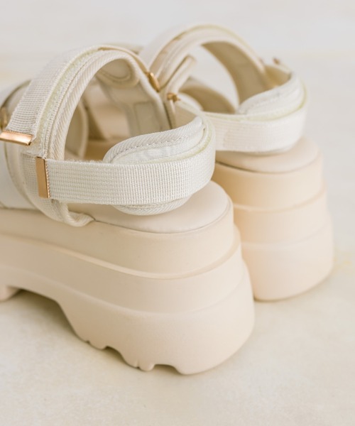 OLIVE des OLIVE（オリーブデオリーブ）の「ボリュームソールスポーツサンダル　1041130060（サンダル・レディース・ブラック/アイボリー・LARGE/MEDIUM/SMALL/X-LARGE）」の9枚目の写真