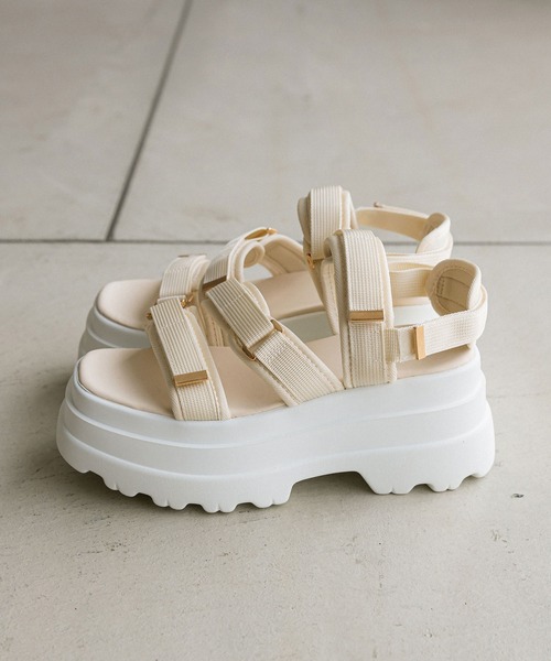 OLIVE des OLIVE（オリーブデオリーブ）の「ボリュームソールスポーツサンダル　1041130060（サンダル・レディース・ブラック/アイボリー・LARGE/MEDIUM/SMALL/X-LARGE）」の12枚目の写真