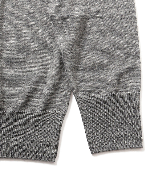 BEAMS LIGHTS Men's（ビームスライツ メンズ）の「BEAMS LIGHTS / メッセージクルーネックニット（ニット/セーター・メンズ・ブラック/グレー・MEDIUM/SMALL/LARGE）」の5枚目の写真