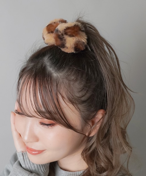 2個セット】ファーポンポン ヘアゴム（ヘアゴム）｜SPINNS
