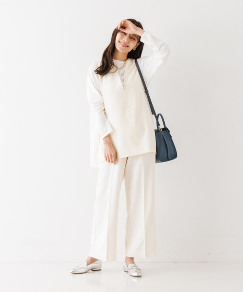 abahouse mavie（アバハウスマヴィ）の「【感嘆/セットアップ対応】ダブルクロスオーバーベスト（ベスト・レディース・オフホワイト/ブラック系その他/ブラック/ホワイト系その他・フリー）」の5枚目の写真