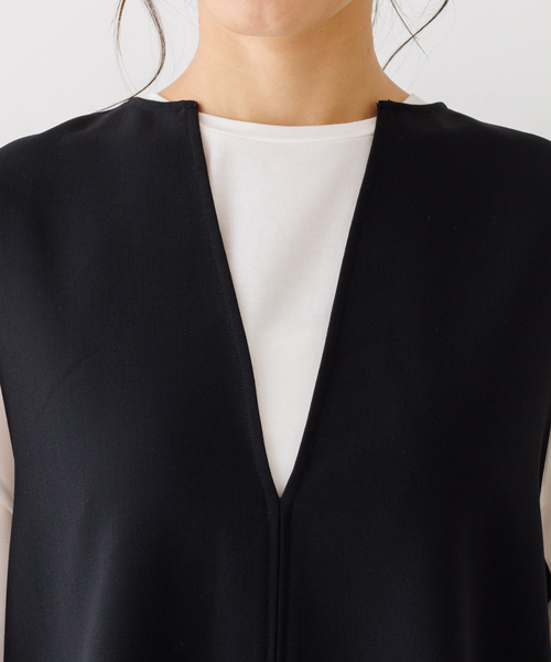 abahouse mavie（アバハウスマヴィ）の「【感嘆/セットアップ対応】ダブルクロスオーバーベスト（ベスト・レディース・オフホワイト/ブラック系その他/ブラック/ホワイト系その他・フリー）」の22枚目の写真