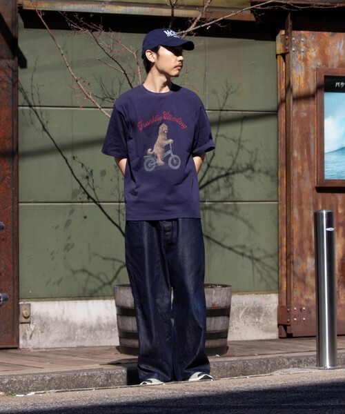 Franklin Climbing(フランクリンクライミング)の「【Franklin Climbing/フランクリンクライミング】ラブラドゥールドッグ&e-BIKEグラフィック プリントTシャツ(Tシャツ/カットソー・メンズ・アッシュグレー/ホワイト/ブラック/ネイビー・M/L)」の5枚目の写真