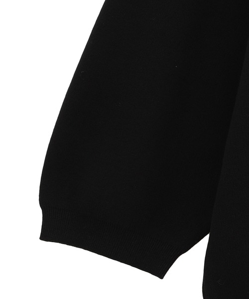MANOF(マノフ)の「CURVE SLEEVE KNIT TOPS(ニット/セーター・レディース・グレー/ブラック/ホワイト/オレンジ・M/S)」の7枚目の写真