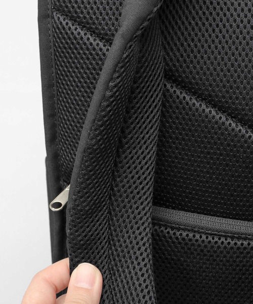 anello(アネロ)の「CABIN キャビン 撥水加工 10ポケット A4対応 トート型リュック 18L(バックパック/リュック・レディース・グレイッシュベージュ/ブラック/スミクロ・FREE)」の15枚目の写真