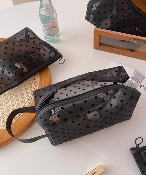 E&C closet…（イーアンドシークローゼット）の「メッシュハート柄ポーチBLACK(M)（ポーチ・レディース・ブラック・FREE）」の12枚目の写真