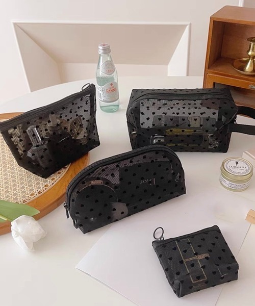 E&C closet…（イーアンドシークローゼット）の「メッシュハート柄ポーチBLACK(M)（ポーチ・レディース・ブラック・FREE）」の13枚目の写真