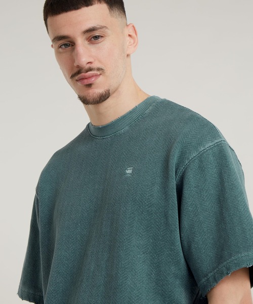 G-STAR（ジースター）の「OVERDYED LOOSE SWEATER/オーバーダイショートスリーブスウェット/ヴィンテージ加工（Tシャツ/カットソー・メンズ・ダークオリーブ/ブルー系その他・SMALL/MEDIUM/LARGE/X-LARGE/X-SMALL）」の6枚目の写真