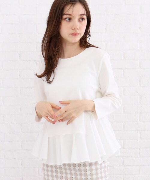 index(インデックス)の「◆異素材アシメペプラムトップス【洗濯機洗い可/ストレッチ】(Tシャツ/カットソー・レディース・ブラック/チャコールグレー/オフホワイト・40/38/42/36)」の2枚目の写真