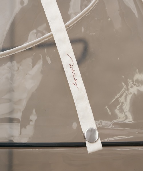 BIRTHDAY BAR(バースデイバー)の「クリアアンブレラ カラーパイピング(長傘・レディース・ブラウン/クリア・フリー)」の17枚目の写真