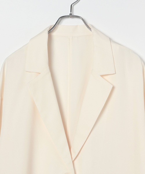 BAYFLOW（ベイフロー）の「[涼しい!!薄手シャツ生地]テーラーシャツジャケット（テーラードジャケット・レディース・チャコール/グレイッシュベージュ/アイボリー・MEDIUM/SMALL）」の5枚目の写真