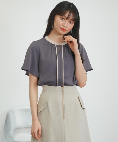 TRUDEA（トルディア）の「配色金具使い半袖ブラウス（シャツ